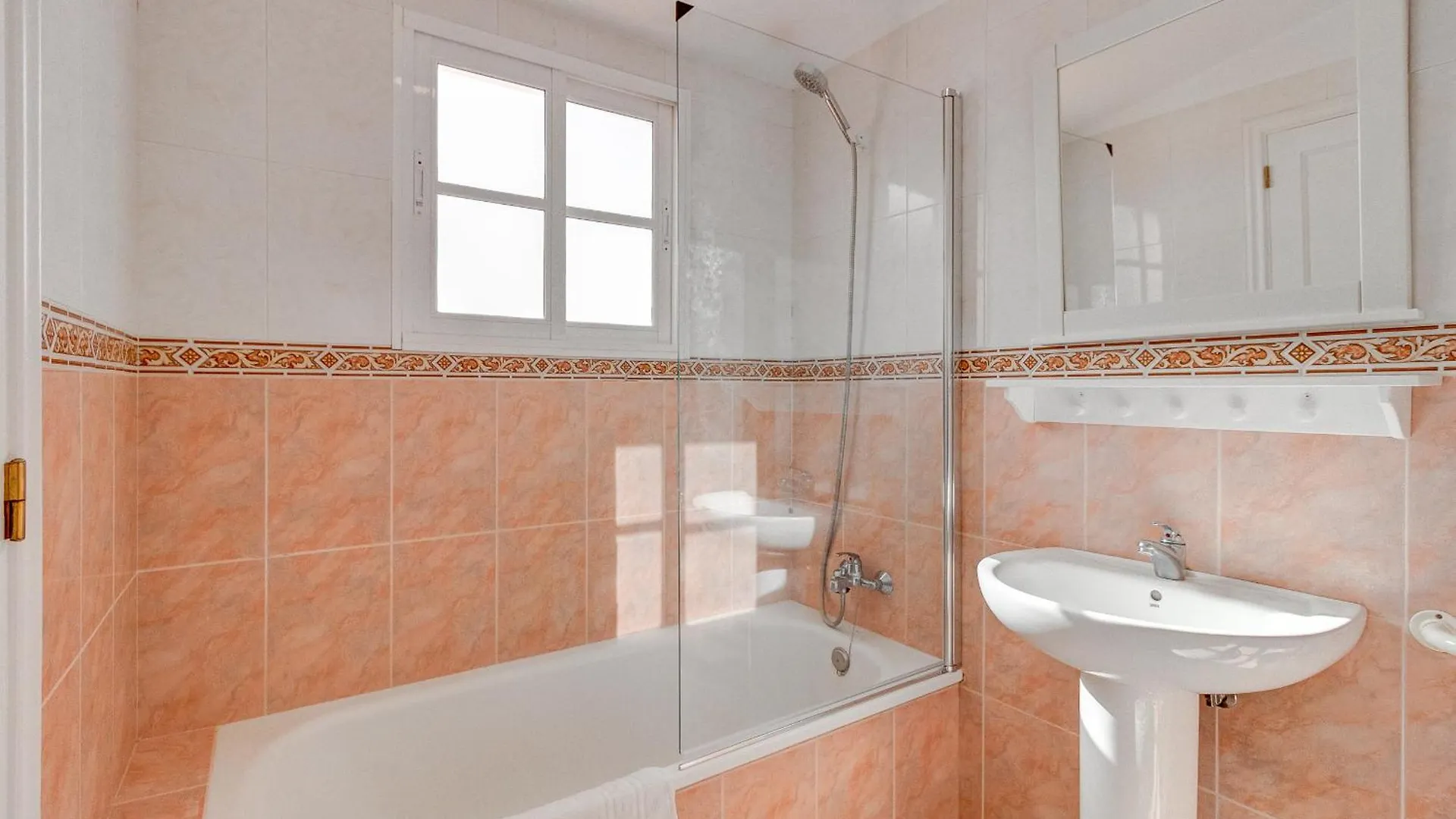 Dom wakacyjny Bonita Casa Nina Con Jacuzzi By Paramount Holidays Playa de San Juan